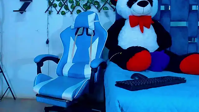 Hakim prettynigg online show from 3, 11, 2025