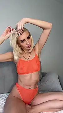 Mia Roxie online show from 19, 3, 2026