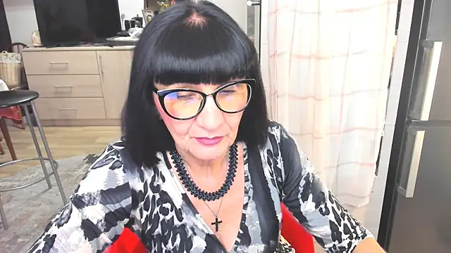 Tina Joness online show from 5, 12, 2024