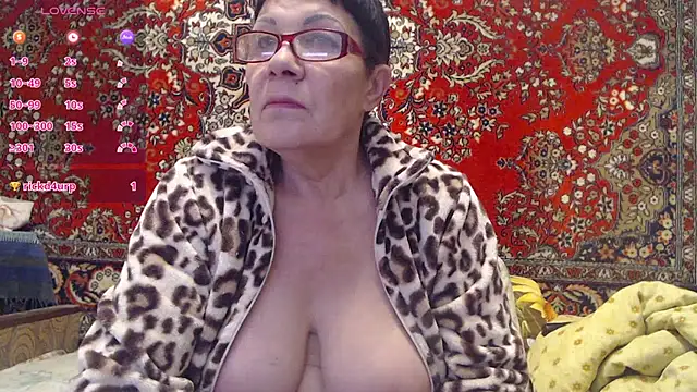 Snapshot of Sandra_Carina chatting on 14, 10, 2025 Sandra Carina online show from 14, 10, 2025