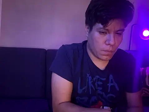 Snapshot of wtk96b chatting on 14, 9, 2025 wtk96b online show from 14, 9, 2025