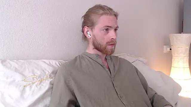 Snapshot of Damien_Bi chatting on 20, 10, 2025 Damien Bi online show from 20, 10, 2025