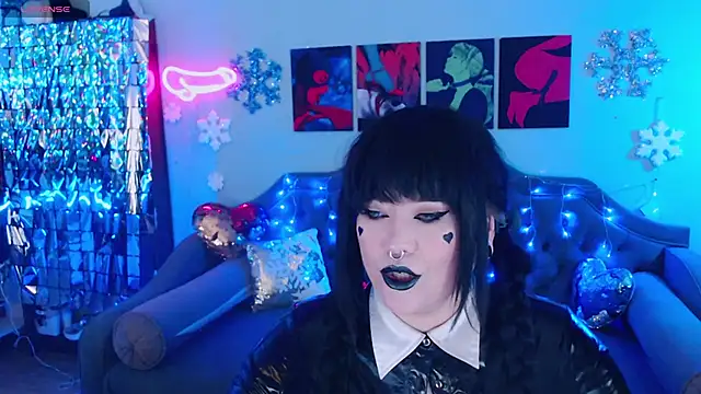 wickedxqueen online show from 7, 1, 2025