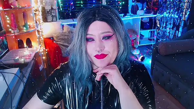 wickedxqueen online show from 14, 1, 2025