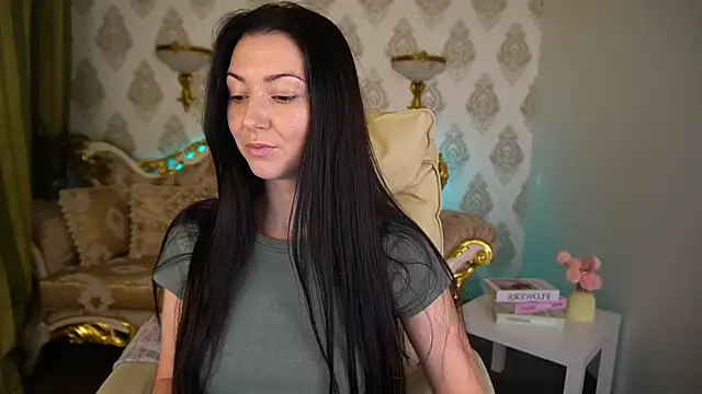 EmilyHalls online show from 18, 1, 2025