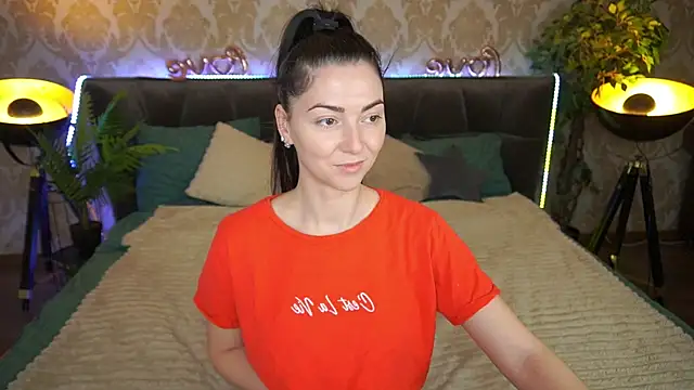 EmilyHalls online show from 22, 3, 2025