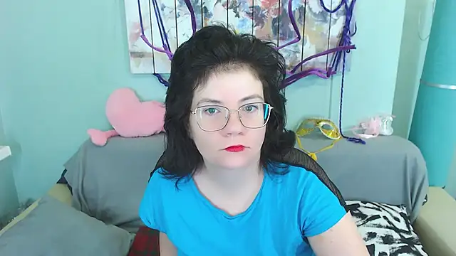 Snapshot of EverlyRays chatting on 7, 12, 2024 EverlyRays online show from 7, 12, 2024