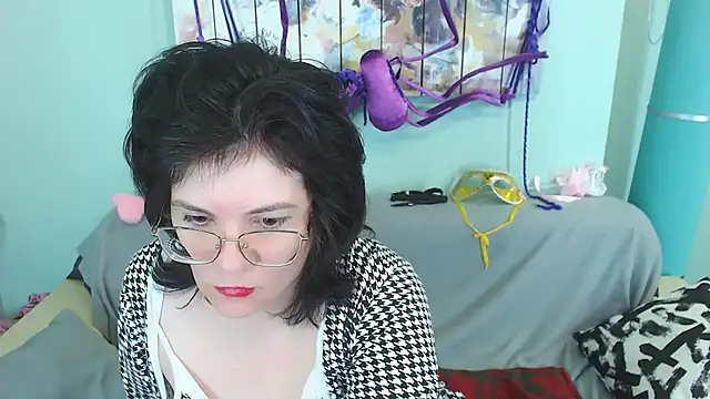Snapshot of EverlyRays chatting on 15, 12, 2024 EverlyRays online show from 15, 12, 2024