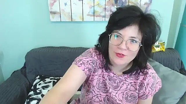Snapshot of EverlyRays chatting on 11, 1, 2025 EverlyRays online show from 11, 1, 2025