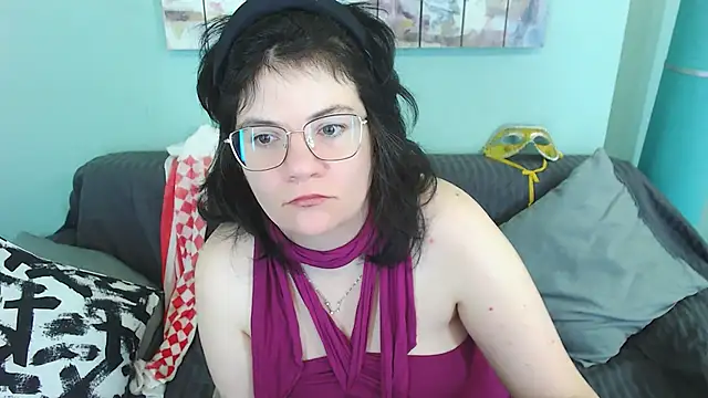 Snapshot of EverlyRays chatting on 10, 2, 2025 EverlyRays online show from 10, 2, 2025