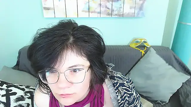 Snapshot of EverlyRays chatting on 10, 2, 2025 EverlyRays online show from 10, 2, 2025