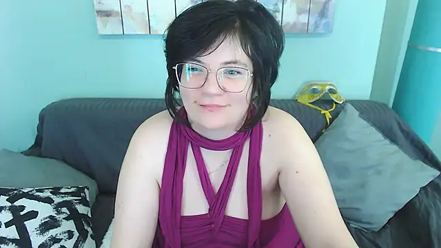 Snapshot of EverlyRays chatting on 11, 2, 2025 EverlyRays online show from 11, 2, 2025