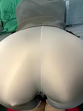 AlisaaRose online show from 9, 1, 2026