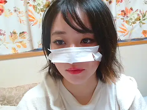 Snapshot of liliyRiSAcha-n chatting on 16, 10, 2025 liliyRiSAcha-n online show from 16, 10, 2025