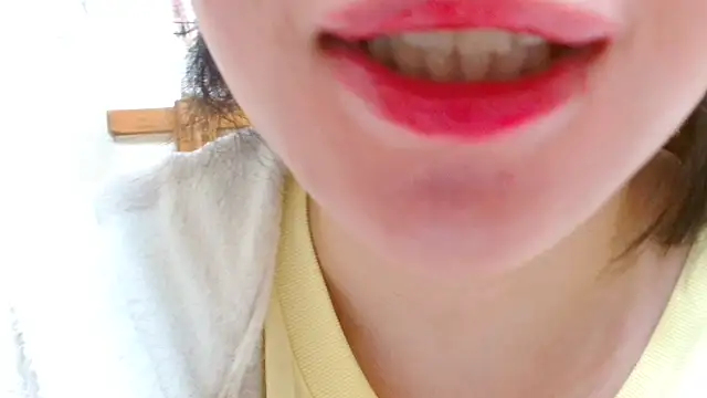 Snapshot of liliyRiSAcha-n chatting on 17, 11, 2025 liliyRiSAcha-n online show from 17, 11, 2025