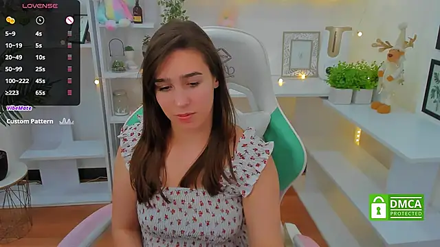  Eliizabeth  online show from 5, 1, 2025