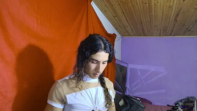 Snapshot of roxana_collins chatting on 7, 11, 2025 roxana collins online show from 7, 11, 2025