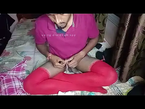 Sexypavi09 online show from 30, 11, 2025