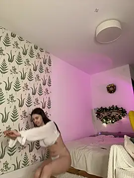 Snapshot of Marie_Diaze chatting on 15, 12, 2024 Marie Diaze online show from 15, 12, 2024