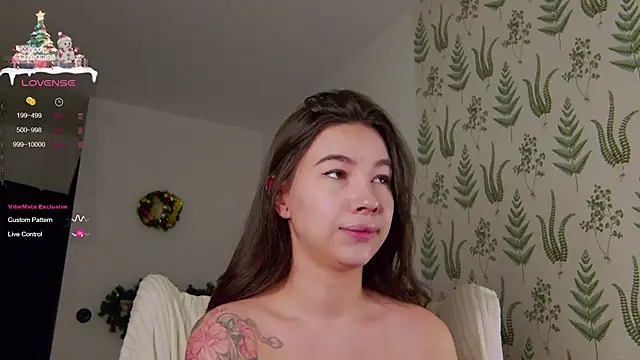 Snapshot of Marie_Diaze chatting on 28, 12, 2024 Marie Diaze online show from 28, 12, 2024