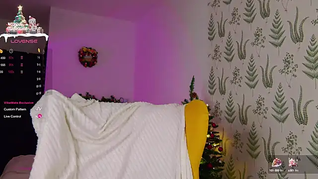 Snapshot of Marie_Diaze chatting on 3, 1, 2025 Marie Diaze online show from 3, 1, 2025