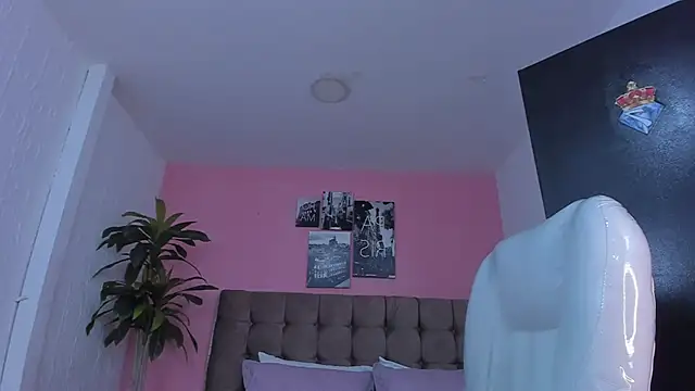 Snapshot of aleja_cute_ chatting on 21, 1, 2025 aleja cute online show from 21, 1, 2025