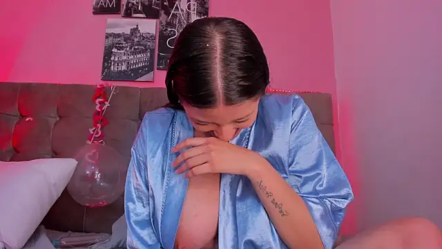 Snapshot of aleja_cute_ chatting on 15, 2, 2025 aleja cute online show from 15, 2, 2025