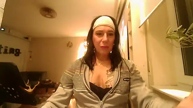 TS-Micaela online show from 19, 12, 2024