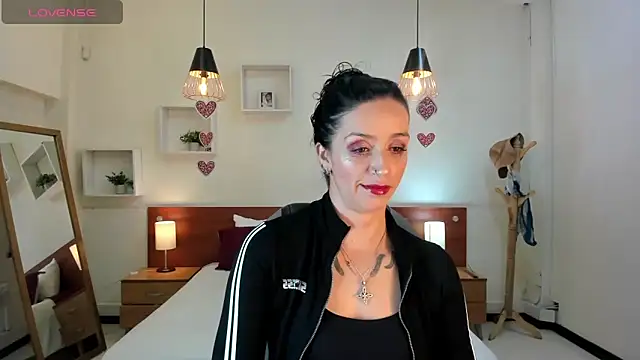 Kristen Garner online show from 22, 2, 2025