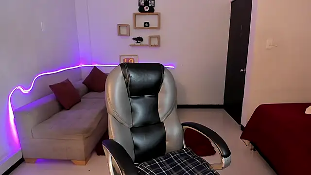 Kristen Garner online show from 3, 12, 2025