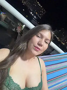 AmelieLaurent  online show from 15, 12, 2025