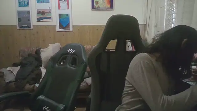 calliemaggotbone online show from 7, 11, 2025