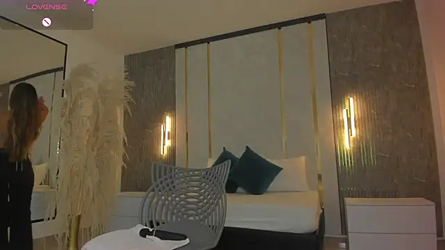 Snapshot of riley_sierra chatting on 5, 3, 2026 riley sierra online show from 5, 3, 2026