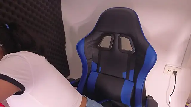 Snapshot of Cuteprincess21 chatting on 20, 2, 2026 Cuteprincess21 online show from 20, 2, 2026