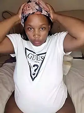 Snapshot of makaviwe chatting on 21, 1, 2025 makaviwe online show from 21, 1, 2025