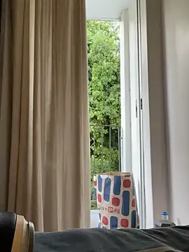 Snapshot of YesTheSexiest chatting on 8, 12, 2024 YesTheSexiest online show from 8, 12, 2024