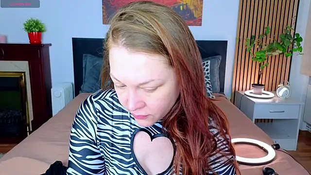 CutieGinger online show from 4, 12, 2025