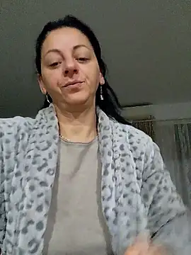 bruneta sexy23 online show from 9, 1, 2026