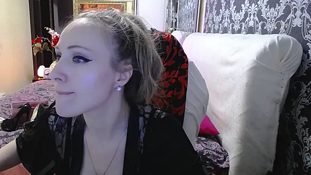 CherryAmateu online show from 18, 2, 2026