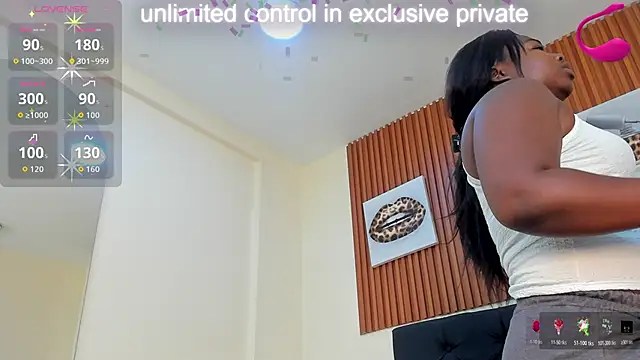 Snapshot of Cristale69 chatting on 16, 2, 2026 Cristale69 online show from 16, 2, 2026