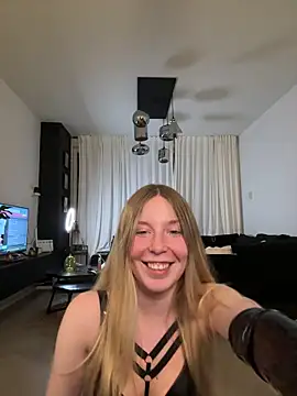VeraSerephina online show from 10, 10, 2025
