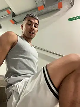 Snapshot of IanValencia_ chatting on 11, 12, 2024 IanValencia online show from 11, 12, 2024