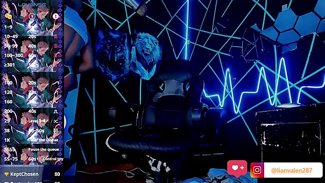 Snapshot of IanValencia_ chatting on 3, 2, 2025 IanValencia online show from 3, 2, 2025