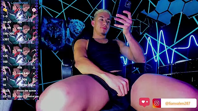 Snapshot of IanValencia_ chatting on 9, 2, 2025 IanValencia online show from 9, 2, 2025