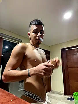 Snapshot of IanValencia_ chatting on 22, 9, 2025 IanValencia online show from 22, 9, 2025