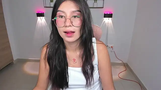 emily villamil online show from 7, 2, 2026