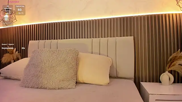 Snapshot of SHANONCLARK chatting on 10, 10, 2025 SHANONCLARK online show from 10, 10, 2025