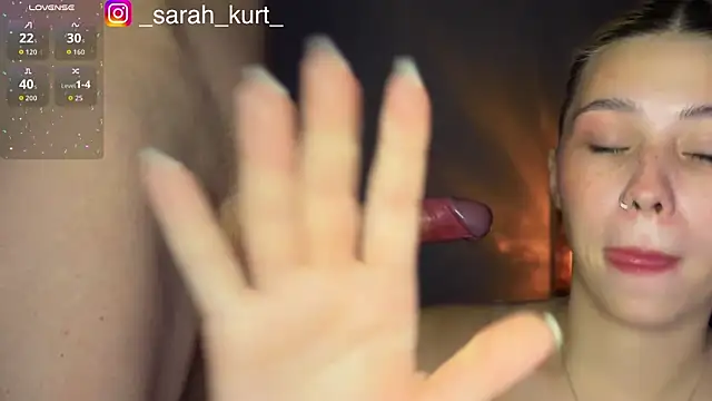 Snapshot of sarah_kurt chatting on 19, 10, 2025 sarah kurt online show from 19, 10, 2025