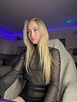 Snapshot of Good__Girl_ chatting on 4, 3, 2026 Good Girl online show from 4, 3, 2026