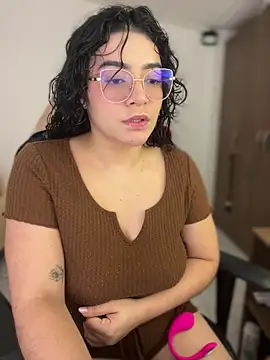 Lia flowers online show from 2, 3, 2026